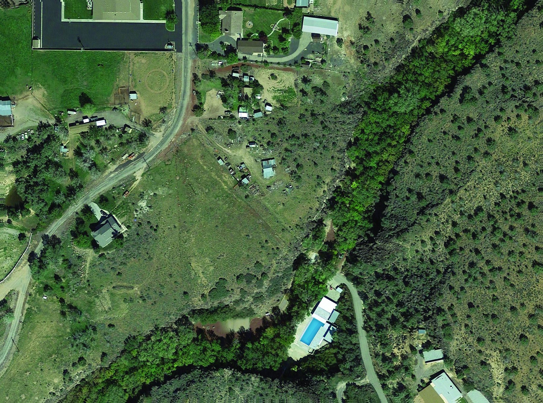 Veyo Pool resort aerial map
